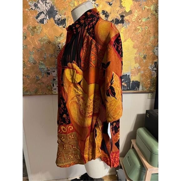 NWT Key Lime Pie Woman Dramatic Rayon Tunic Top "Sweet Dream" Pattern Great Ambe - Picture 2 of 7